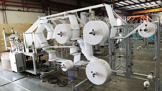 918博天堂KN95口罩打片机